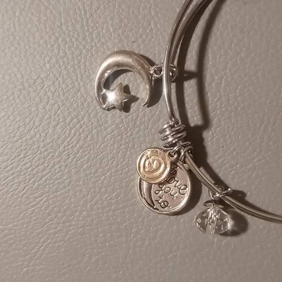 Love you to the moon & back girls bangle bracelet. with crystal - Picture 4 of 4